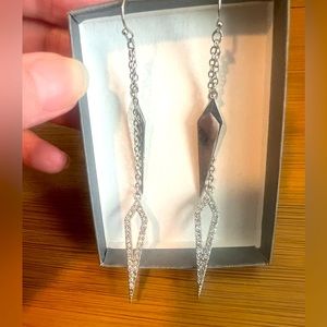 Earrings: silver, triangle spiked